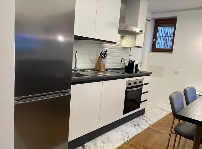Savoia House, Modern Near Borghese Appartamento *