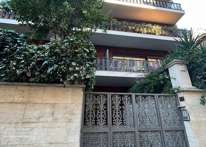 Savoia House, Modern Near Borghese Appartamento