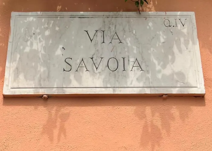 Savoia House, Modern Near Borghese Roma